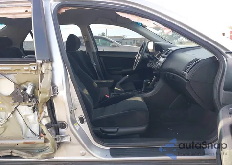 2006 Honda Accord 2.4 Vp from USA, damaged, VIN 1HGCM56126A052281